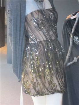 女装品牌推荐 精选时尚与品质兼具的服装服饰零售